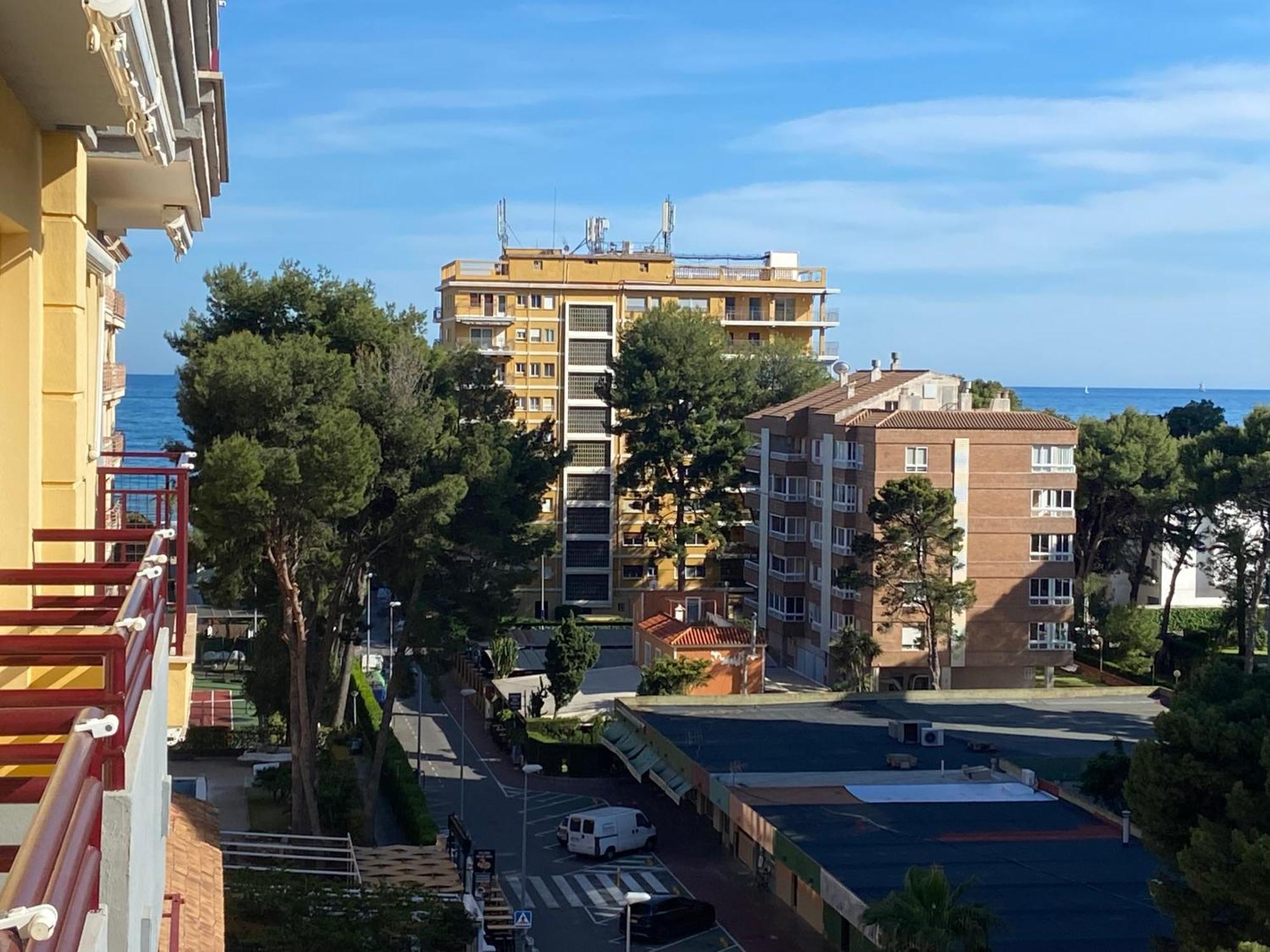 Apartamento En Voramar A 2 Minutos De La Playa Benicàssim Exterior foto